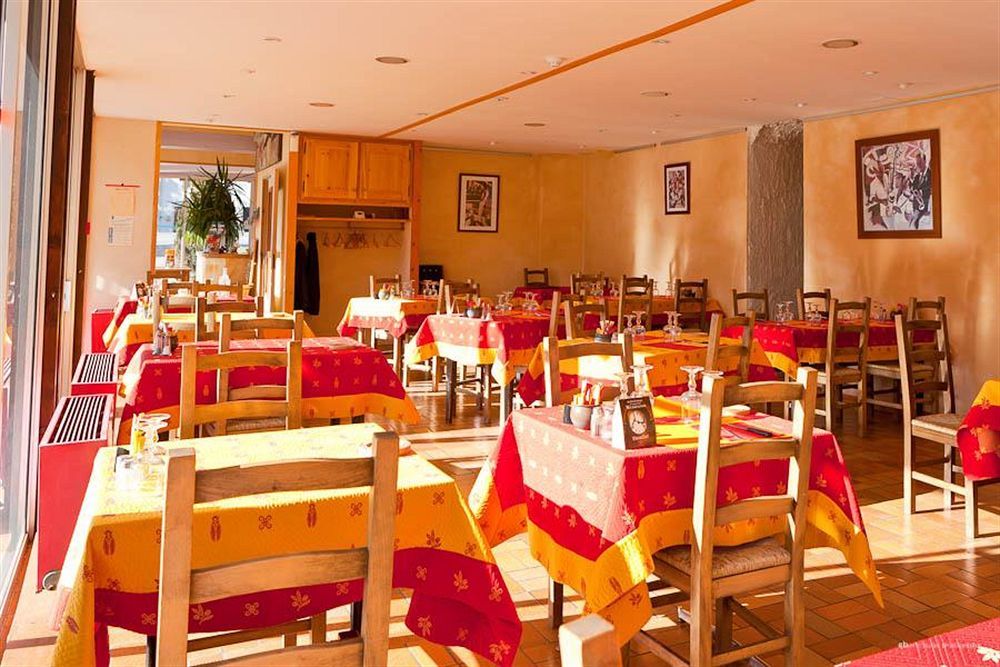 Hotel Restaurant Les Alpins Saint-Julien-en-Beauchêne Buitenkant foto